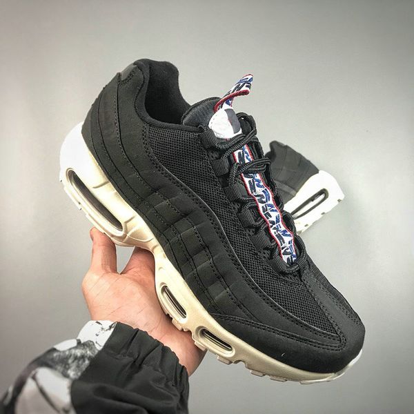 New air cu hion 95 tt running hoe for women men port neaker 95 og racer hoe brand ourdoor walking trainer hipping
New air cu hion 95 tt running hoe for women men port neaker 95 og racer hoe brand ourdoor walking trainer hipping