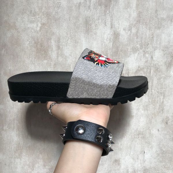 slippers 2018 new grey fashion sandals men women slippers tiger cat design summer huaraches slippers flip with original box, Black
slippers 2018 new grey fashion sandals men women slippers tiger cat design summer huaraches slippers flip with original box, Black