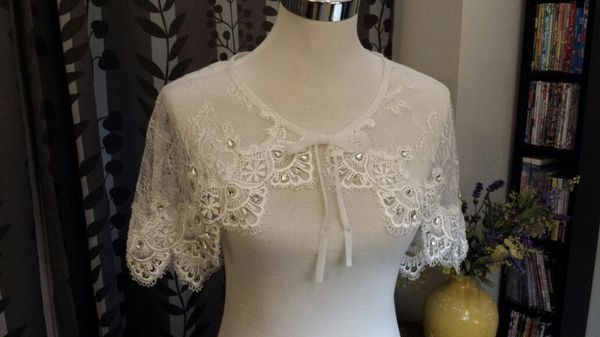 lace with rhinestone bridal wraps short sleeve wedding accessories feel comfortable good breathability dresses of decorations, White
lace with rhinestone bridal wraps short sleeve wedding accessories feel comfortable good breathability dresses of decorations, White