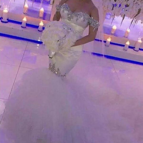 fit and flare mermaid wedding dress sweetheart off the shoulder bridal gowns silver crystals lace appliques tulle skirt brides wear, White
fit and flare mermaid wedding dress sweetheart off the shoulder bridal gowns silver crystals lace appliques tulle skirt brides wear, White