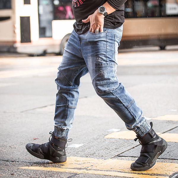 2018 new light blue ripped jeans men denim casual famous designer brand slim fit jean pants pocket biker jeans large big size 48
2018 new light blue ripped jeans men denim casual famous designer brand slim fit jean pants pocket biker jeans large big size 48