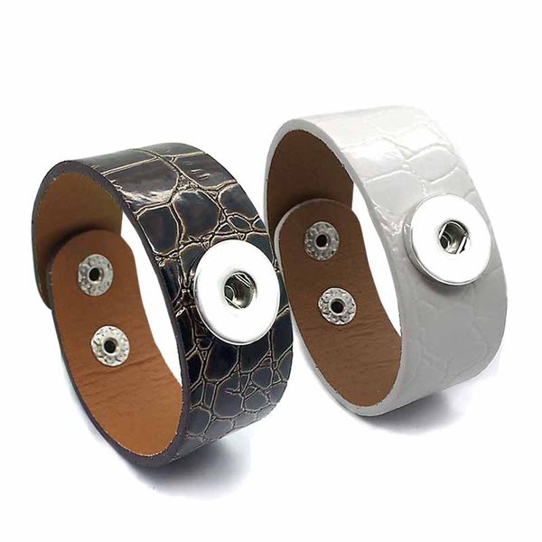 alligator pattern 260 really genuine leather interchangeable bracelet 18mm snap button charm jewelry for women gift, Golden;silver
alligator pattern 260 really genuine leather interchangeable bracelet 18mm snap button charm jewelry for women gift, Golden;silver
