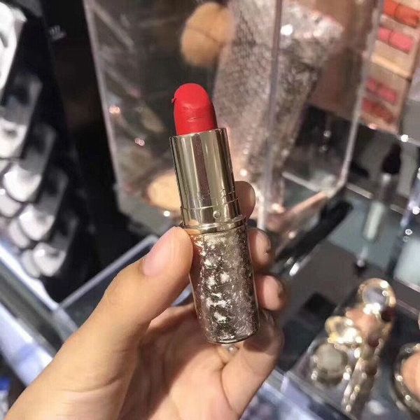 lipstick 6 colors matte lipstick holiday crush/elle belle/shimmer spice/glitening 3g snow ball lipstick
lipstick 6 colors matte lipstick holiday crush/elle belle/shimmer spice/glitening 3g snow ball lipstick