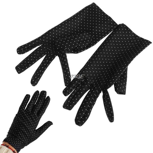 2017 female women summer cotton short gloves design sun-shading slip-resistant gloves mar28_17, Blue;gray
2017 female women summer cotton short gloves design sun-shading slip-resistant gloves mar28_17, Blue;gray