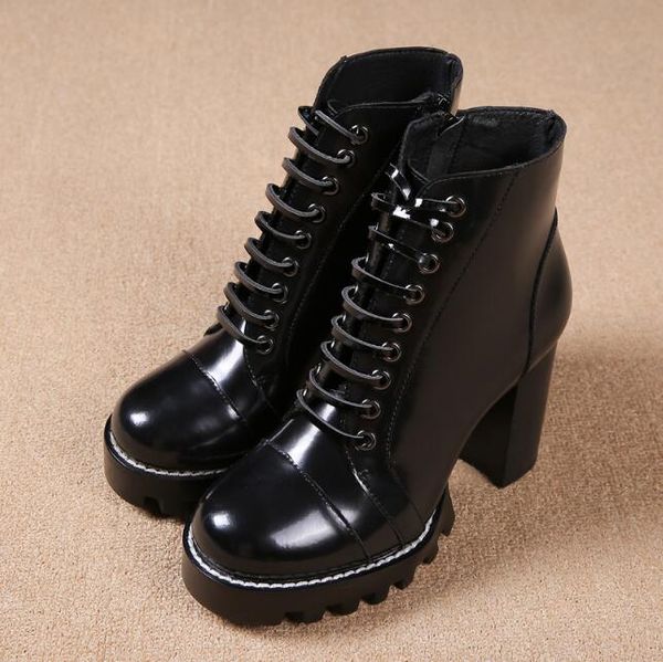 2018 Fashion leather star women shoes woman boots leather short autumn winter boots ankle zapatillas sapatos femininos sapatilha zapatos muj
2018 Fashion leather star women shoes woman boots leather short autumn winter boots ankle zapatillas sapatos femininos sapatilha zapatos muj