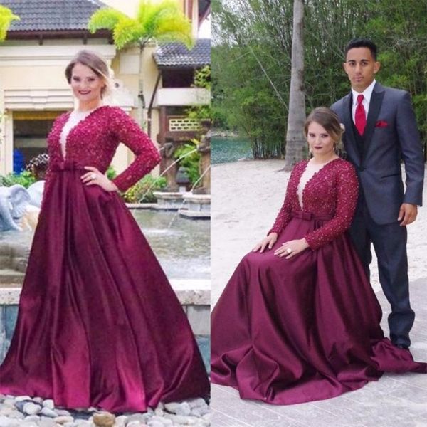 2018 vintage dark red evening prom dresses with long sleeves lace applique beaded sequin a line ribbon bows satin long plus size, Black;red
2018 vintage dark red evening prom dresses with long sleeves lace applique beaded sequin a line ribbon bows satin long plus size, Black;red