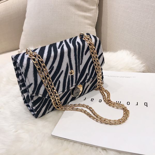 casual women small package female simple for ladies shoulder flap cross body chain bags runhe/10
casual women small package female simple for ladies shoulder flap cross body chain bags runhe/10