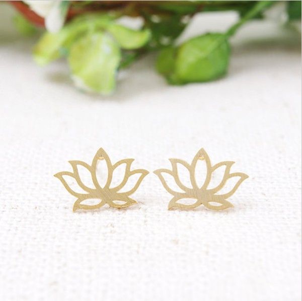 fashion gold stud earrings hollow out lotus stud earrings beautiful girl's stud earrings wholesale ing, Golden;silver
fashion gold stud earrings hollow out lotus stud earrings beautiful girl's stud earrings wholesale ing, Golden;silver