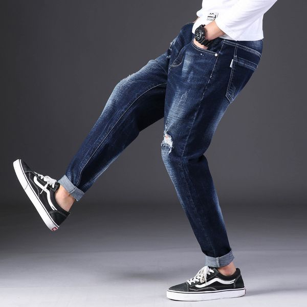 2018 men wear jeans korean version big yard loose fat boy broken hole new haren trousers xd5010, Blue
2018 men wear jeans korean version big yard loose fat boy broken hole new haren trousers xd5010, Blue