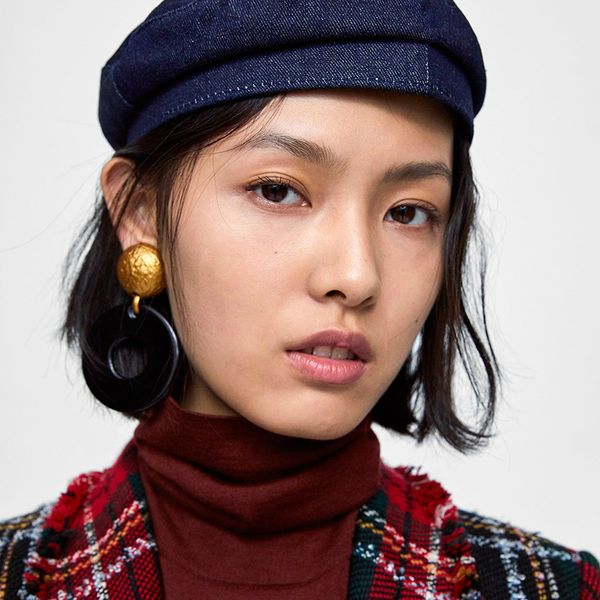 fashion hollow dangle earrings for women acrylic big round drop brincos tendy bohemian statement earrings elegant design jewelry, Silver
fashion hollow dangle earrings for women acrylic big round drop brincos tendy bohemian statement earrings elegant design jewelry, Silver