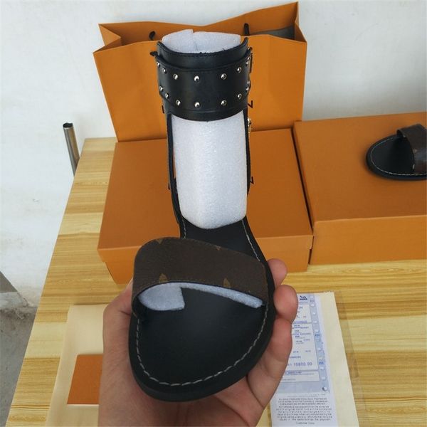 Фирменные женские кожаные сандалии с принтом Nomad Wrap Strike Gladiator Style Lady Кожаная подошва Идеально плоские босоножки на плоской подошве с коробкой
Фирменные женские кожаные сандалии с принтом Nomad Wrap Strike Gladiator Style Lady Кожаная подошва Идеально плоские босоножки на плоской подошве с коробкой