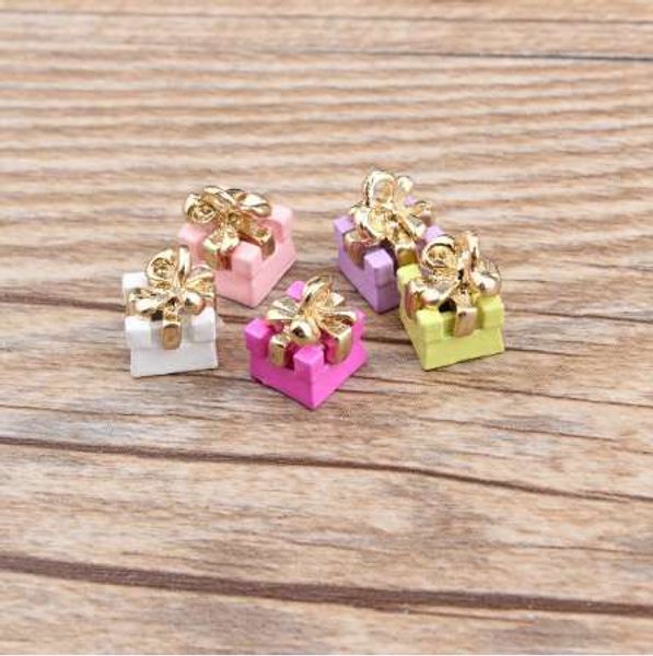 20pcs/lot new 3d gifts box charm gold color colorful gift box pendants metal enamel charm 8*11mm for diy jewelry making, Bronze;silver
20pcs/lot new 3d gifts box charm gold color colorful gift box pendants metal enamel charm 8*11mm for diy jewelry making, Bronze;silver