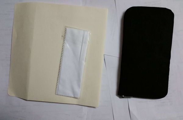 black suede glasses sunglasses/ eyeglass case/ soft pouch + cleaning cloth brand new
black suede glasses sunglasses/ eyeglass case/ soft pouch + cleaning cloth brand new