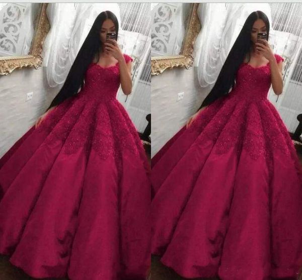 2018 Charming Ball Gown Quinceanera Dresses Sweetheart Neck Sleeveless Floor Length Formal Evening Gowns Elegant Prom Dresses Custom Made
2018 Charming Ball Gown Quinceanera Dresses Sweetheart Neck Sleeveless Floor Length Formal Evening Gowns Elegant Prom Dresses Custom Made