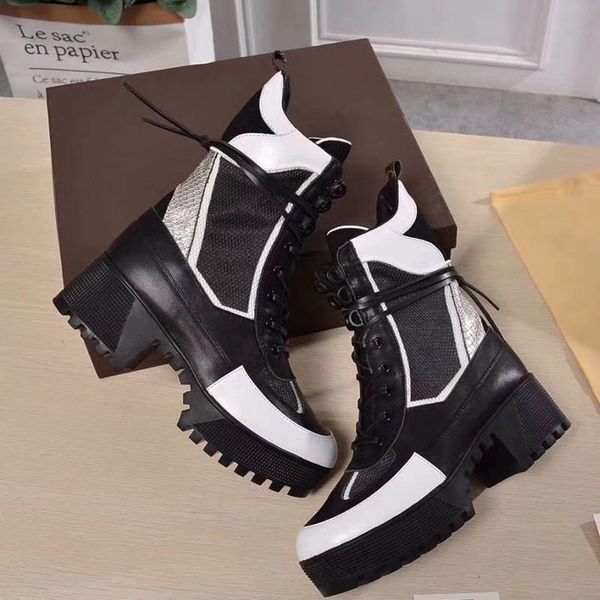 

winter women short boots leather thick soles martin boots quality head layer cowhide + fine cow inside the wool legs import suede size 42, Black