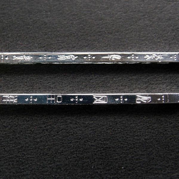wholesale-2 pair tibetan silver chopsticks set with chinese dragon and phoenix chinese traditional chopsticks ing
wholesale-2 pair tibetan silver chopsticks set with chinese dragon and phoenix chinese traditional chopsticks ing