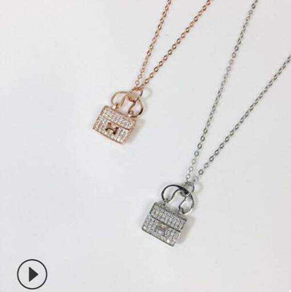 luxury jewelry s925 sterling silver designer necklace bags with h pendant necklace gold color fashion of shipping
luxury jewelry s925 sterling silver designer necklace bags with h pendant necklace gold color fashion of shipping