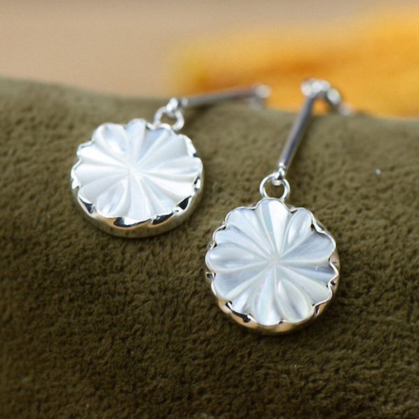 2018 fashion casual/sporty brinco natural shell earrings s925 female and korean long abalone accessories wholesale, Golden;silver
2018 fashion casual/sporty brinco natural shell earrings s925 female and korean long abalone accessories wholesale, Golden;silver