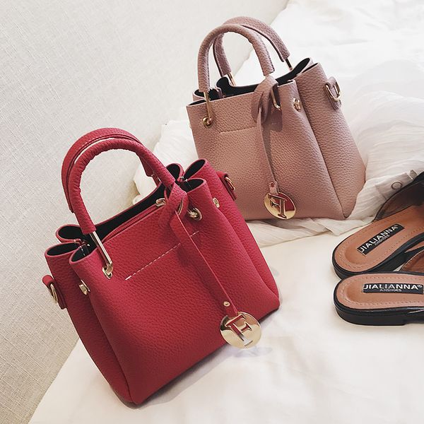 new style plain bags casual women leather tote bags printing shoulder ladies messenger bags summer lairui/7
new style plain bags casual women leather tote bags printing shoulder ladies messenger bags summer lairui/7