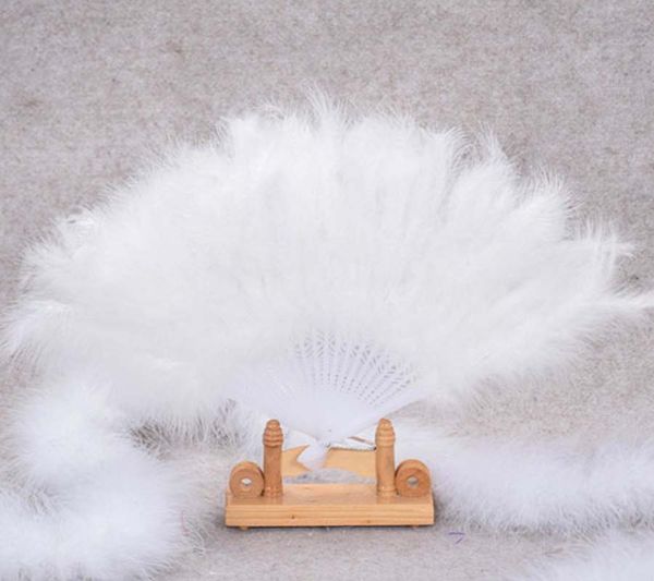 2018 chinese folding marabou feather hand fan stage dance performance props wedding party favors christmas navidad new year
2018 chinese folding marabou feather hand fan stage dance performance props wedding party favors christmas navidad new year