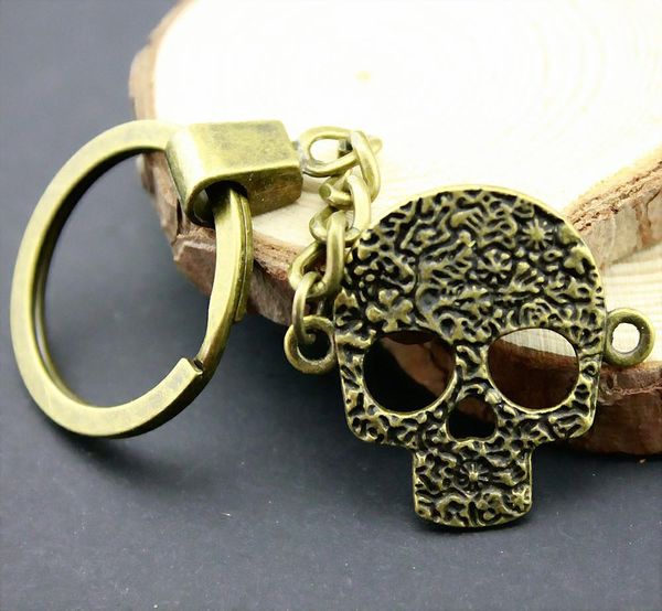 6 pieces key chain women key rings for car keychains with charms skull connect 32x30mm, Slivery;golden
6 pieces key chain women key rings for car keychains with charms skull connect 32x30mm, Slivery;golden