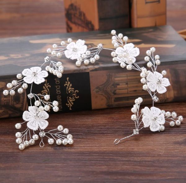 lace flowers, brides, hand-made pearls, headwear, wedding gowns, accessories, hair bands, Silver
lace flowers, brides, hand-made pearls, headwear, wedding gowns, accessories, hair bands, Silver