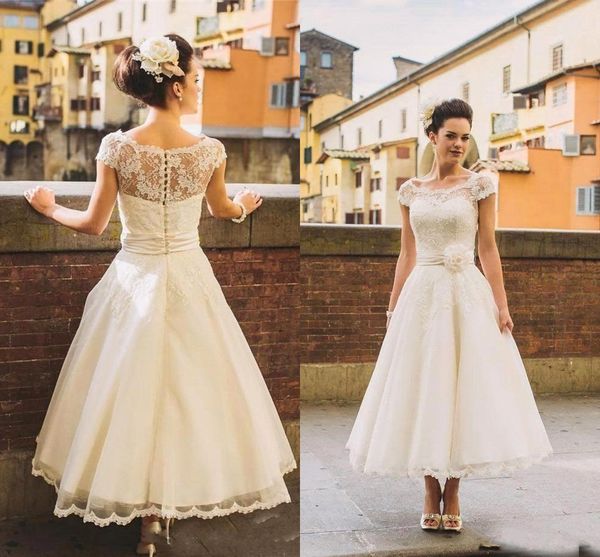 vintage lvory lace applique short sleeves wedding dresses tea length button full back garden beach formal gowns bridal party dh4040, White
vintage lvory lace applique short sleeves wedding dresses tea length button full back garden beach formal gowns bridal party dh4040, White