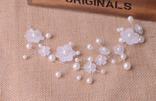 korean brides headwear, pearl beads, wedding accessories, wedding accessories, p studio, modeling, handwork accessories, Slivery;golden
korean brides headwear, pearl beads, wedding accessories, wedding accessories, p studio, modeling, handwork accessories, Slivery;golden
