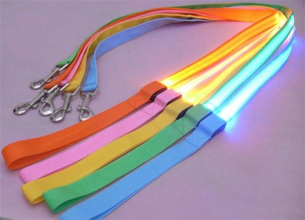 В продаже 2.5 см нейлон Weave 120 см ошейники поводки Glow LED мигающий свет ошейник Bling Pet п
В продаже 2.5 см нейлон Weave 120 см ошейники поводки Glow LED мигающий свет ошейник Bling Pet п
