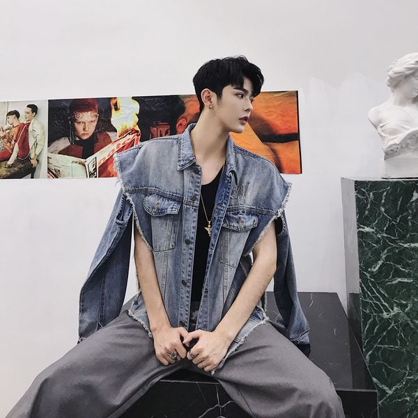 mixcubic 2018 autumn england style unique damage sleeves denim jackets men casual washing ripped hole denim jacket for men m-2xl, Black;brown
mixcubic 2018 autumn england style unique damage sleeves denim jackets men casual washing ripped hole denim jacket for men m-2xl, Black;brown