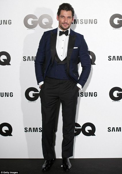 black notched lapel dark blue three button 3 pieces (jacket+pants+vest) grooms men suits trim fit wedding tuxedos custom made, Black;gray
black notched lapel dark blue three button 3 pieces (jacket+pants+vest) grooms men suits trim fit wedding tuxedos custom made, Black;gray