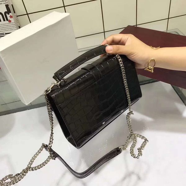 freeship 2018 новые высокое качество старинные Крокодил шаблон женщины сумка девушка с
freeship 2018 новые высокое качество старинные Крокодил шаблон женщины сумка девушка с