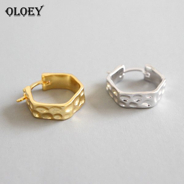oloey 100% реальный s925 стерлингового серебра вогнутой выпуклые хооп серьги для женщин девушка корейский стиль нерегулярные серьги ювелирны, Golden;silver
oloey 100% реальный s925 стерлингового серебра вогнутой выпуклые хооп серьги для женщин девушка корейский стиль нерегулярные серьги ювелирны, Golden;silver