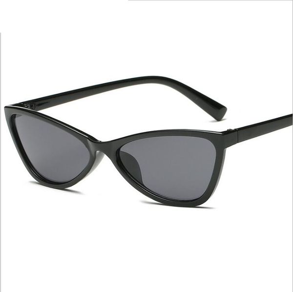 new small red cat eye солнцезащитные очки сексуальных женщин марка дизайн leopard cateye рама ретро тощий треугольник тонкий солнцезащитные, White;black
new small red cat eye солнцезащитные очки сексуальных женщин марка дизайн leopard cateye рама ретро тощий треугольник тонкий солнцезащитные, White;black