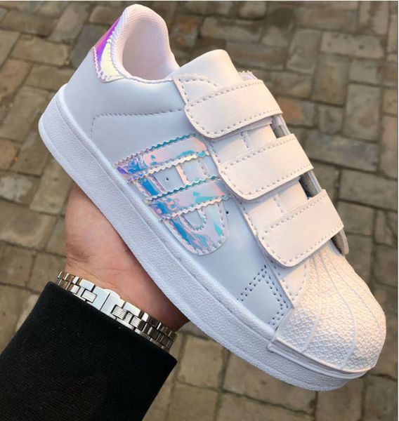 Hot Sale Fashion baby Casual Shoes Superstar Female Sneakers kids Zapatillas Deportivas Mujer Lovers Sapatos Femininos SIZE25-35
Hot Sale Fashion baby Casual Shoes Superstar Female Sneakers kids Zapatillas Deportivas Mujer Lovers Sapatos Femininos SIZE25-35