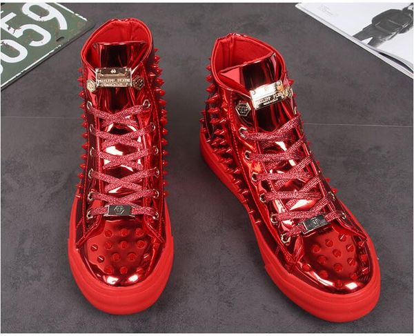 европа и америка клепать высокой помощь мартин сапоги волос стилист тенденция моды случайная осенью и зимой высокого верх обувь лакированную, Black 
европа и америка клепать высокой помощь мартин сапоги волос стилист тенденция моды случайная осенью и зимой высокого верх обувь лакированную, Black