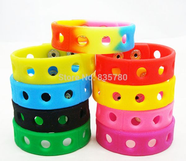180mm lengthx15mm width, for chirlden silicone wristbands bracelets fit shoe charms, party favors, gifts, Golden;silver
180mm lengthx15mm width, for chirlden silicone wristbands bracelets fit shoe charms, party favors, gifts, Golden;silver