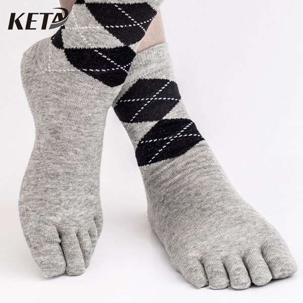 5pair new style cotton toe socks men casual crew dress business socks male colorful five finger men brand man, Black
5pair new style cotton toe socks men casual crew dress business socks male colorful five finger men brand man, Black