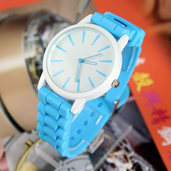 new fashion 2018 simple men women quartz wristwatches blue white c1236, Slivery;brown
new fashion 2018 simple men women quartz wristwatches blue white c1236, Slivery;brown