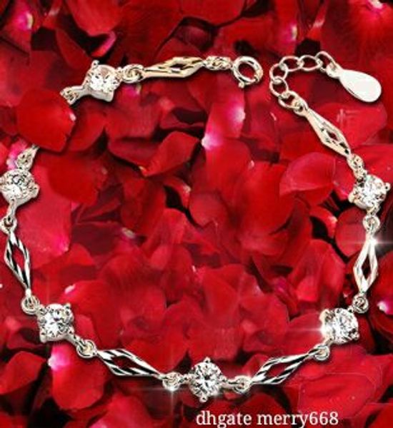 2018 gift for the sale of 925 silver bracelets, the love of the new fashion 925 standard pure silver chain gemstone bracelet, Black
2018 gift for the sale of 925 silver bracelets, the love of the new fashion 925 standard pure silver chain gemstone bracelet, Black