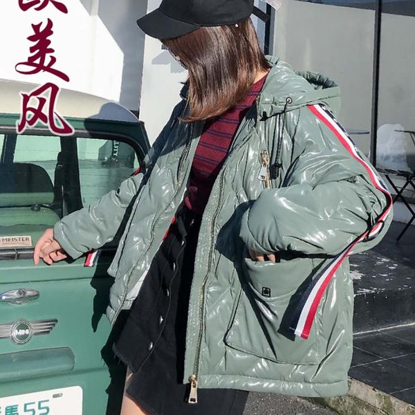 2018 new fashion brand glossy fabric real down parkas coat female winter plus size loose style cartoon pattern warm jacket wq570, Black
2018 new fashion brand glossy fabric real down parkas coat female winter plus size loose style cartoon pattern warm jacket wq570, Black