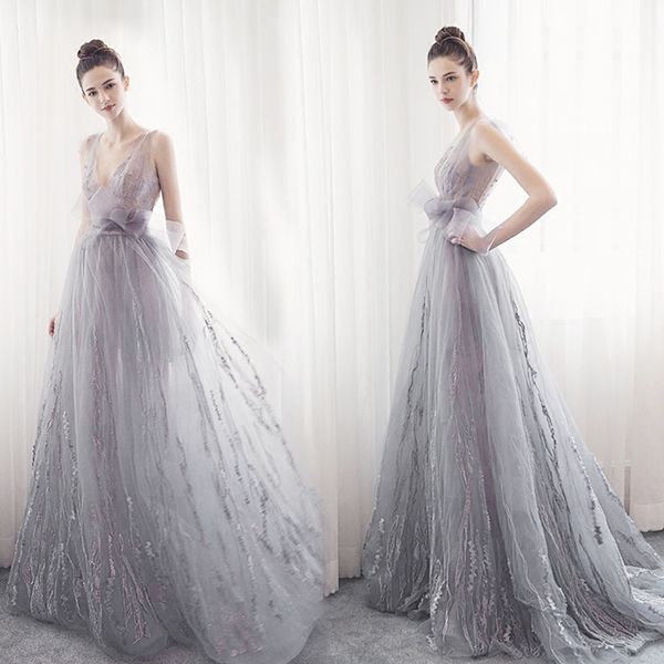 vestidos de noiva 2019 elegant gray v-neck straps long tulle prom dresses illusion lace appliques evening prom party gowns formal dress, Black
vestidos de noiva 2019 elegant gray v-neck straps long tulle prom dresses illusion lace appliques evening prom party gowns formal dress, Black