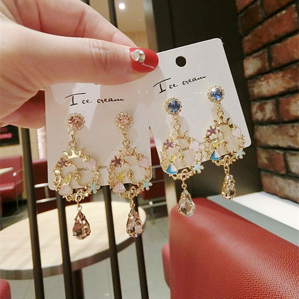 women's korean fashion ear jewelry spring and summer models drip flowers flowers long paragraph student earrings wholesale, Golden;silver
women's korean fashion ear jewelry spring and summer models drip flowers flowers long paragraph student earrings wholesale, Golden;silver