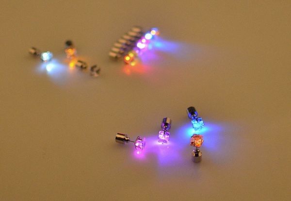 gift led stud flash earrings hairpins square crytal led earring lights strobe led luminous earring party magnets fashion earring lights, Golden;silver
gift led stud flash earrings hairpins square crytal led earring lights strobe led luminous earring party magnets fashion earring lights, Golden;silver