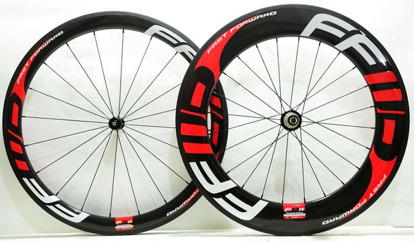 700c front 50mm rear 88mm depth carbon wheels 25mm width clincher/tubular carbon fiber road bike wheelset with ffwd decals
700c front 50mm rear 88mm depth carbon wheels 25mm width clincher/tubular carbon fiber road bike wheelset with ffwd decals