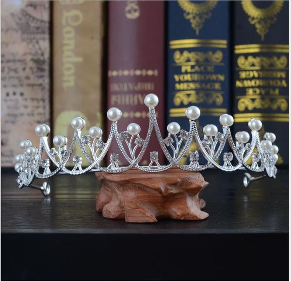 korean bridal headwear, white crystal, pearl crown, p studio, accessories, wedding dress accessories, Slivery;golden
korean bridal headwear, white crystal, pearl crown, p studio, accessories, wedding dress accessories, Slivery;golden