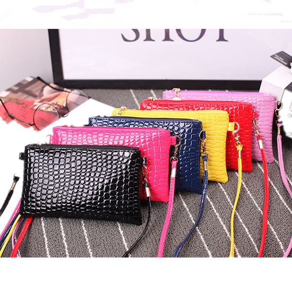 new 2018 mini chains shoulder bag crocodile pattern bag women messenger bags purse new clutch female small crossbody bags
new 2018 mini chains shoulder bag crocodile pattern bag women messenger bags purse new clutch female small crossbody bags