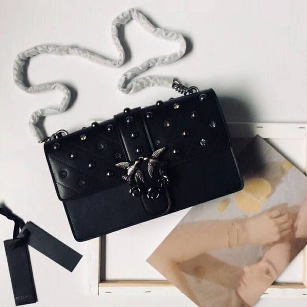 Pinko genuine leather chain cro body bag women luxury brand de igner rivet houlder bag europe tyle evening clutch banque bag
Pinko genuine leather chain cro body bag women luxury brand de igner rivet houlder bag europe tyle evening clutch banque bag