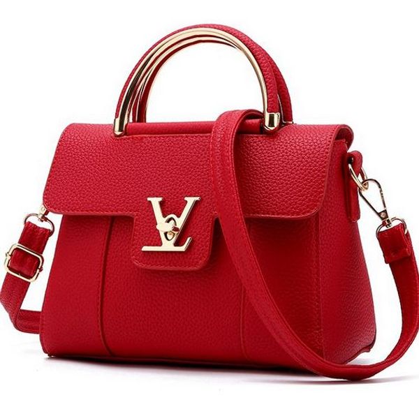 leather women bags fashion small shell bag with deer toy women shoulder bag winter casual crossbody bag women messenger bags
leather women bags fashion small shell bag with deer toy women shoulder bag winter casual crossbody bag women messenger bags