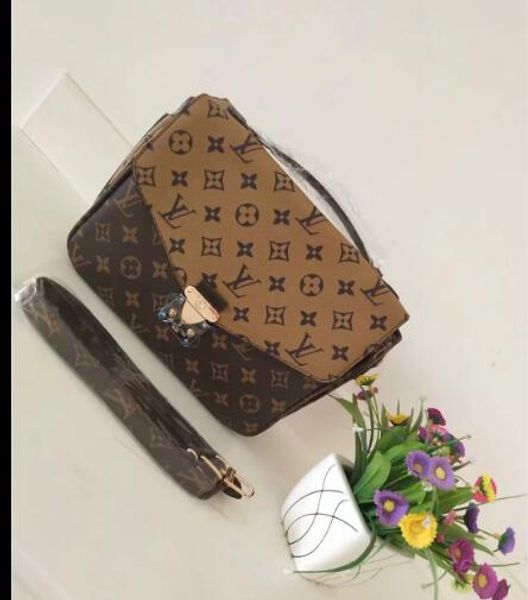 Hot Sale Fashion Vintage Handbags Women bags Designer Handbags Wallets for Women Leather Chain Bag Crossbody and Shoulder Bags
Hot Sale Fashion Vintage Handbags Women bags Designer Handbags Wallets for Women Leather Chain Bag Crossbody and Shoulder Bags